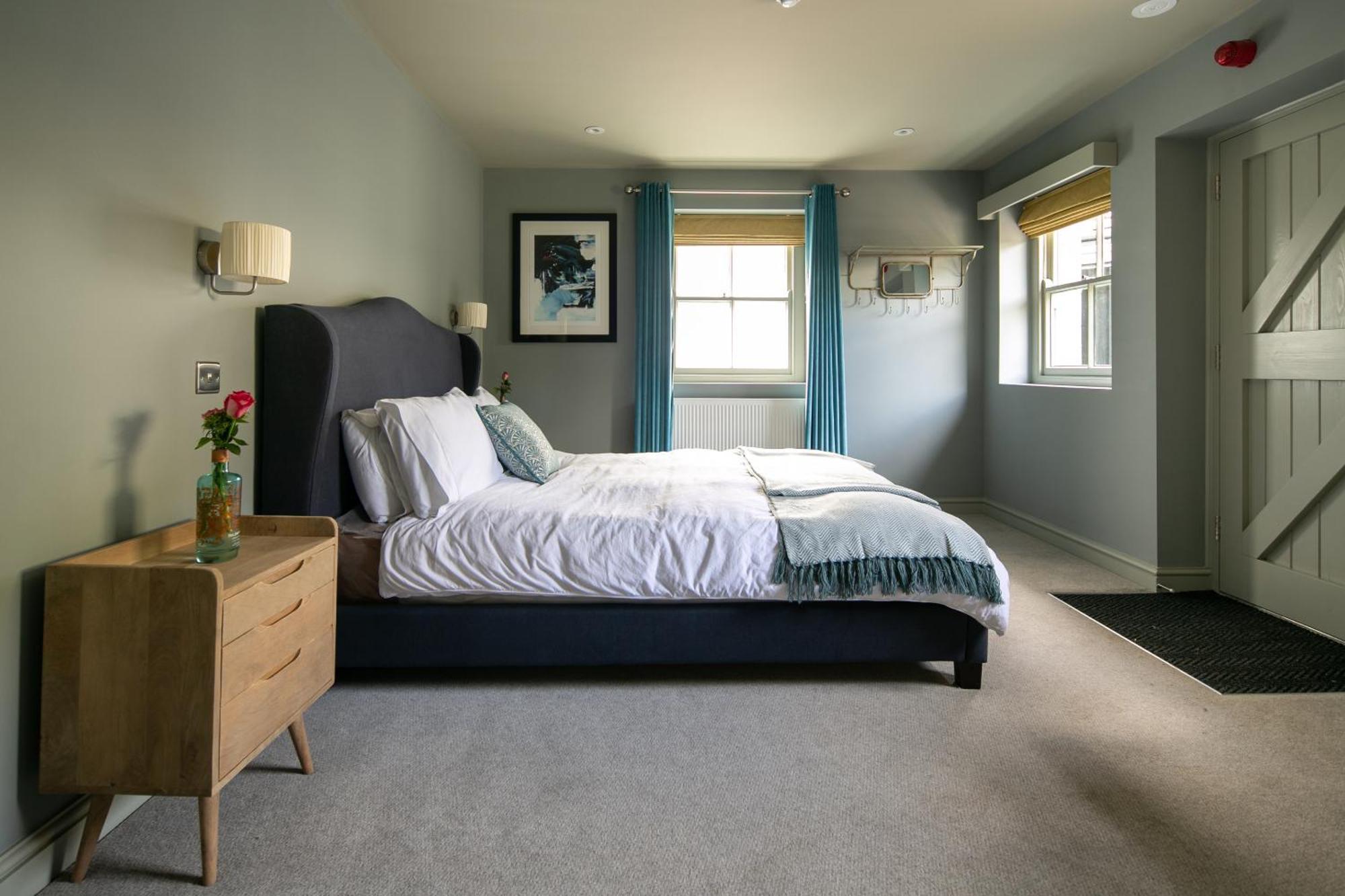 The Cowdray Arms Bed & Breakfast Worth  Room photo