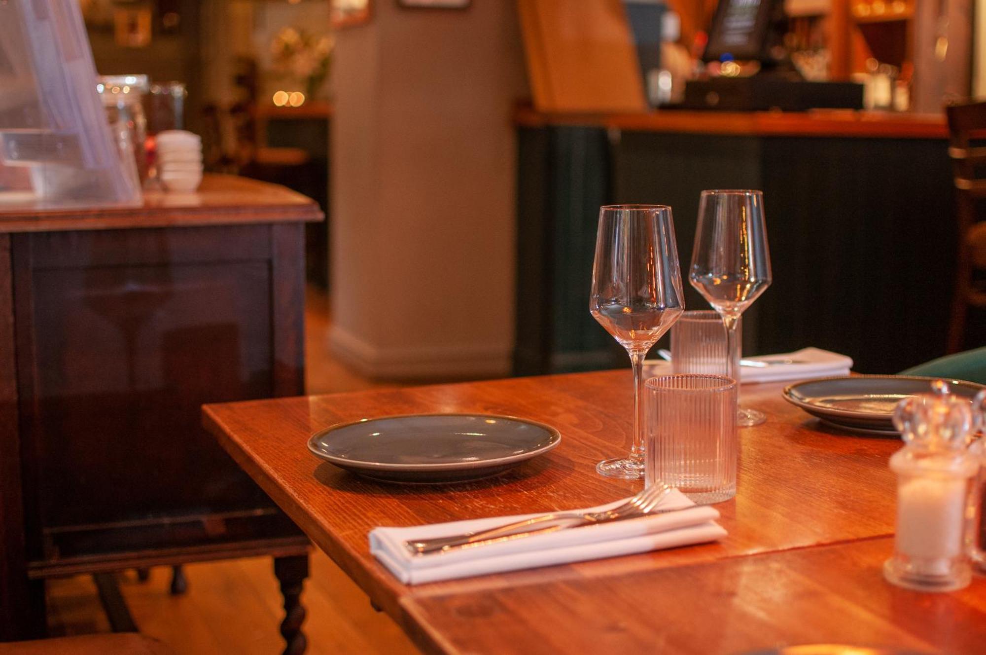 The Cowdray Arms Bed & Breakfast Worth  Exterior photo